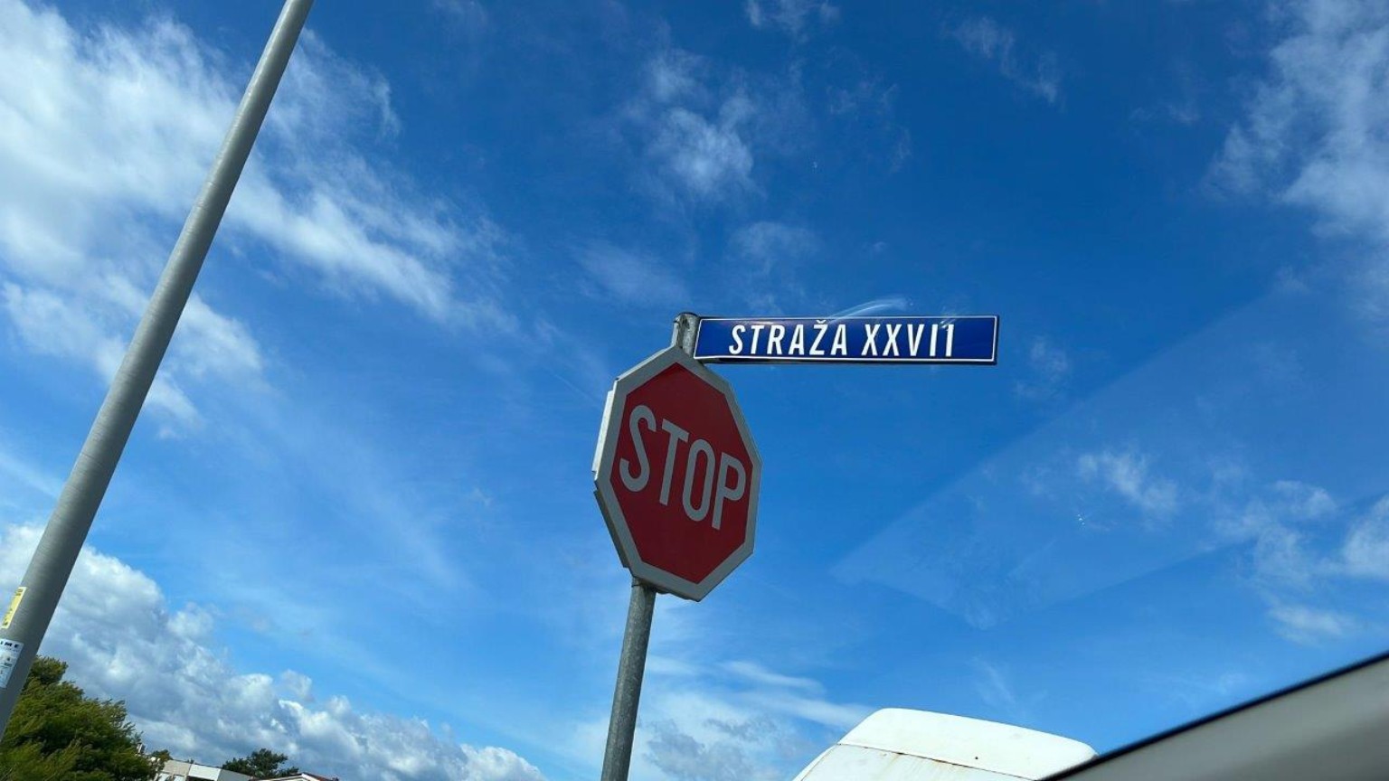 Prometni znakovi i ulična signalizacija